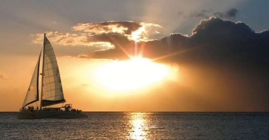 Maui: Ma'alaea Catamaran Sunset Sail with Appetizers - A Deep Dive into the Maui Sunset Catamaran Experience