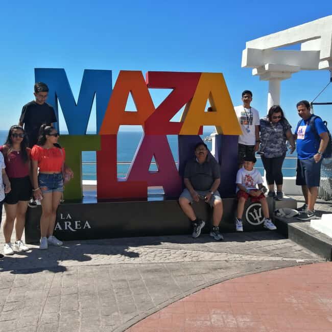 Mazatlan: Guided City Tour with Cliff's Diver Show & Lunch - Key Points