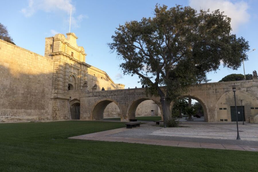 Mdina and Rabat Private Walking Tour with local pastizzi - Why You Should Consider This Tour