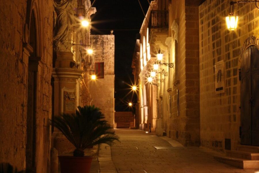 Mdina: Valletta Waterfront Area, Mdina, and Rabat Night Tour - An In-Depth Look at the Malta Night Tour