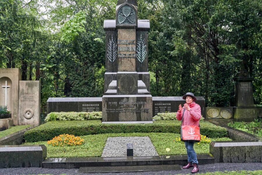 Melaten Friedhof: Guided tour with all senses - Who will love this tour
