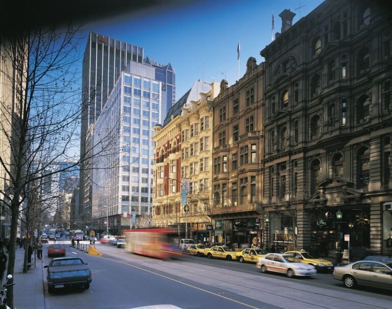 Melbourne 3-Hour Small Group Tour with Beach Boxes - Who Will Love This Tour?