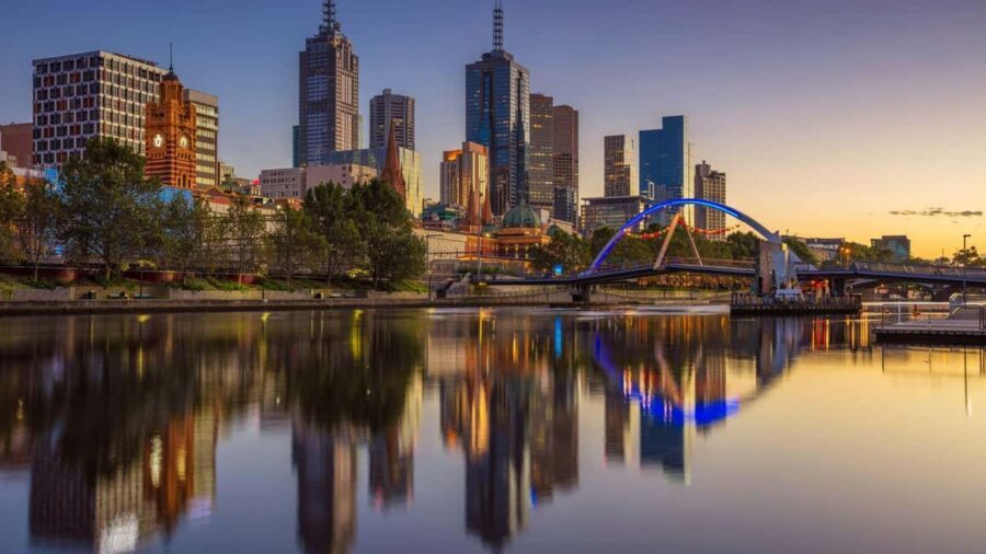 Melbourne: City Highlights & Hidden Gem Private Walking Tour - Itinerary Breakdown: What to Expect
