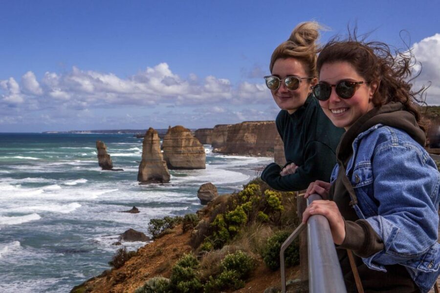 Melbourne: Great Ocean Road & Wildlife Tour for Backpackers - What Makes This Tour Stand Out?