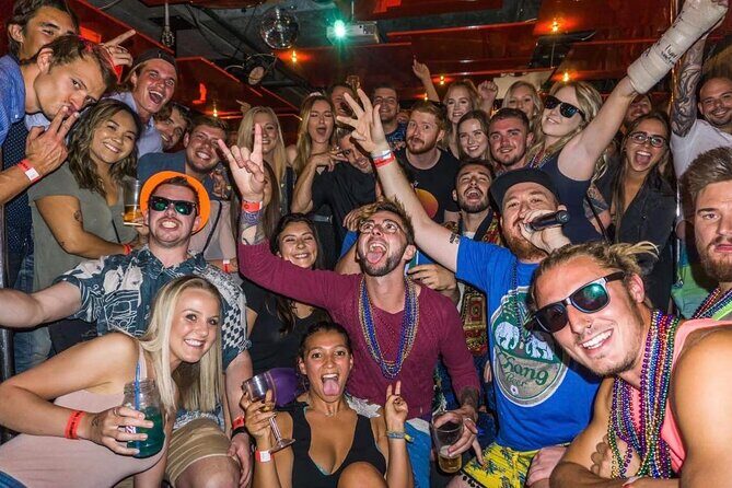 Melbourne Pub Crawl (Batmania Tours) - A Deep Dive into the Melbourne Pub Crawl Experience