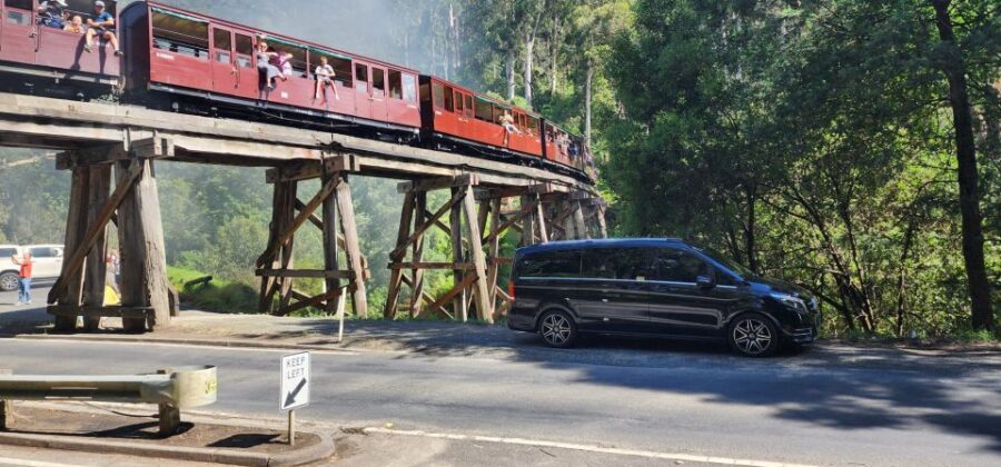 Melbourne to Puffing Billy and Yarra Valley Private Tour - Exploring the Highlights