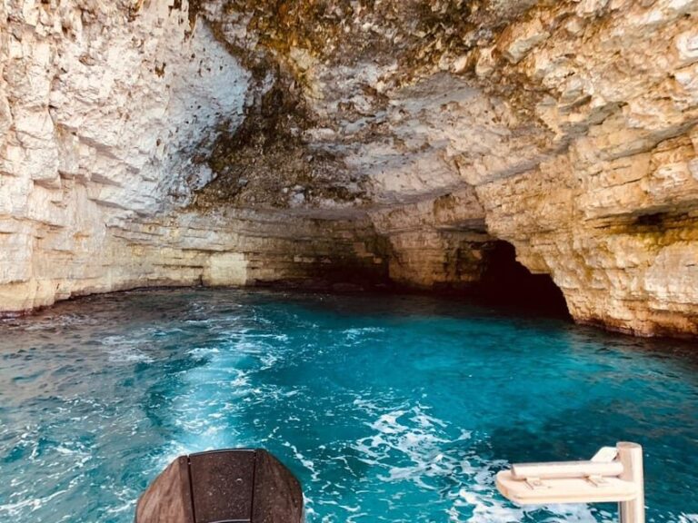 Mellieha: 11:00am Speedboat round Comino Cave 2h Blue Lagoon - The Sum Up: Who Will Love This Tour?