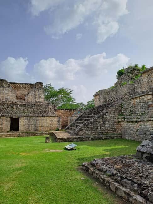 Merida: Private 3x1 Chichen Itza + Ek Balam And Cenote - Exploring Chichén Itzá: The Iconic Mayan Wonder