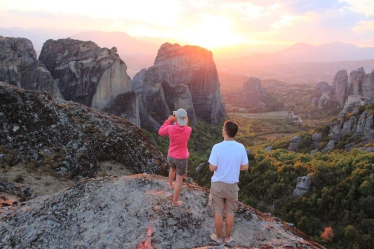 Meteora Mountains Private Half-Day Tour from Kalabaka - Who Should Consider This Tour?
