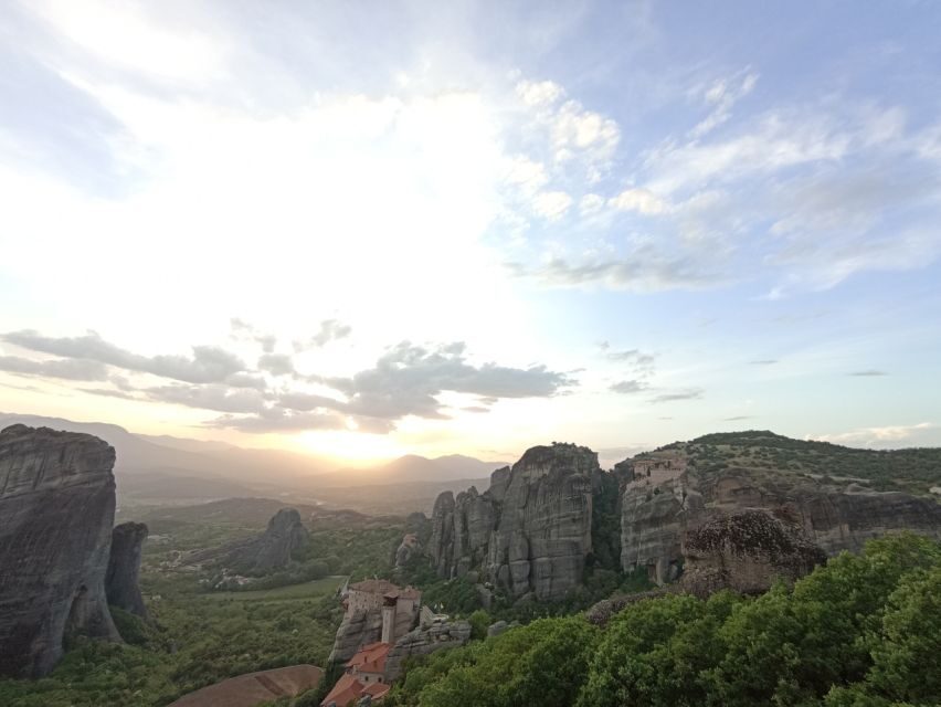 Meteora Sunset with Photos Stops & to the Cave of St. George - Why This Tour Excels
