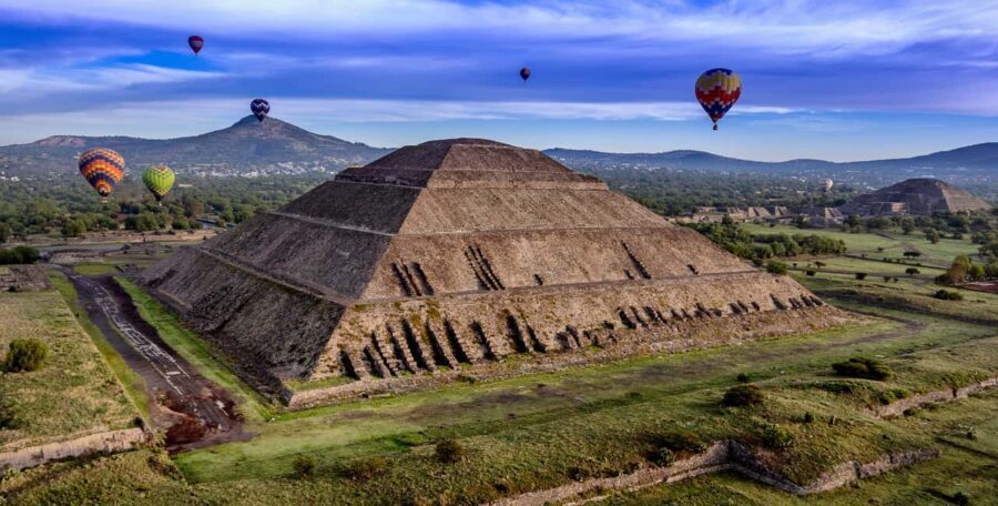 Mexico City: Fly over the impressive pyramids of Teotihuacan in a hot air balloon - The Experience: What to Expect from Start to Finish