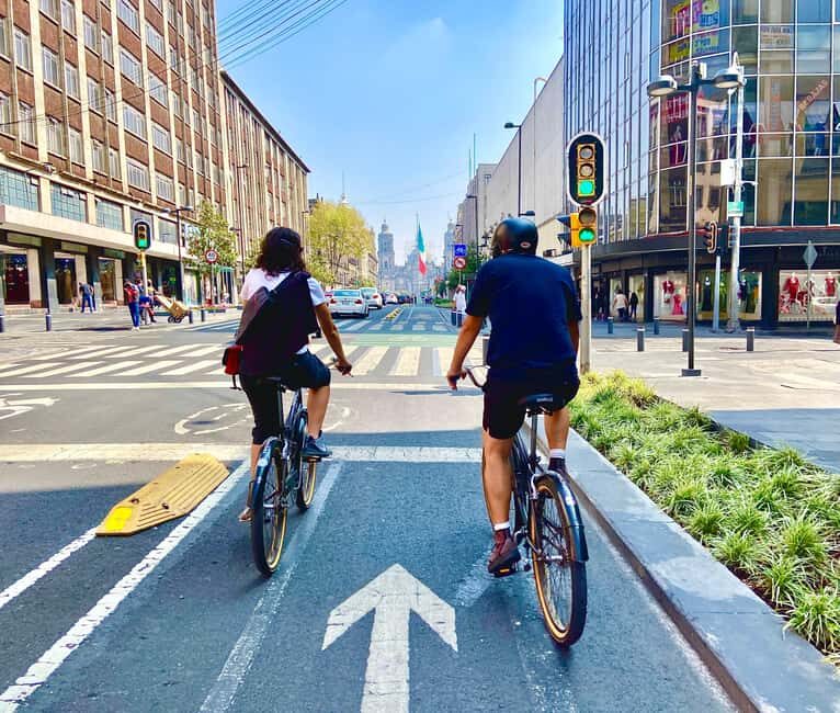 Mexico City: Roma and Condesa street food and biking tour - Price & Value