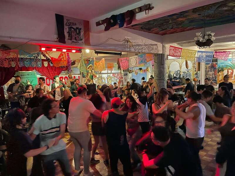 Mexico: Historic Center Nightlife Tour with Drinks - In-Depth Review: Exploring Mexico City’s Nightlife