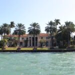 Miami Boat Tour of Celebrity Homes - Navigating the Miami Celebrity Homes Boat Tour