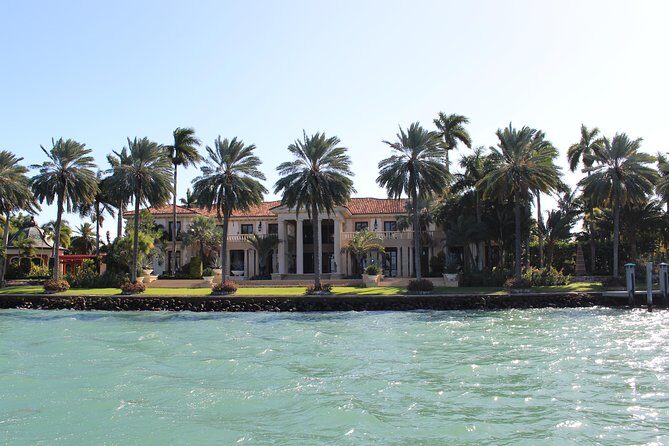 Miami Boat Tour of Celebrity Homes - Navigating the Miami Celebrity Homes Boat Tour