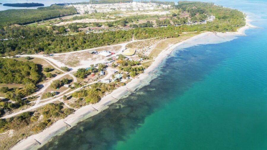 Miami: Key Largo Scenic Plane Tour - Climbing into the Cessna 177