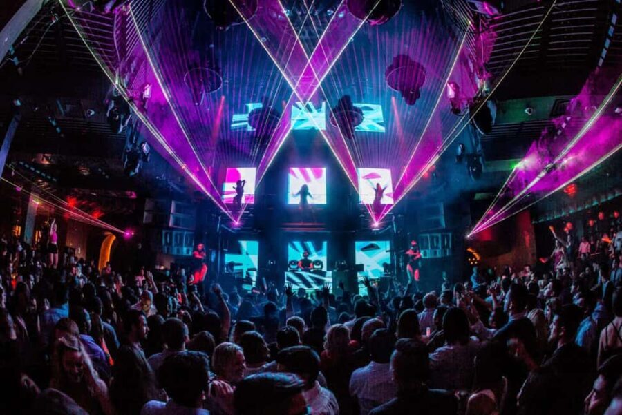 Miami: Party Passport with 3 Club or Pool Party Entries - Deep Dive into the Experience