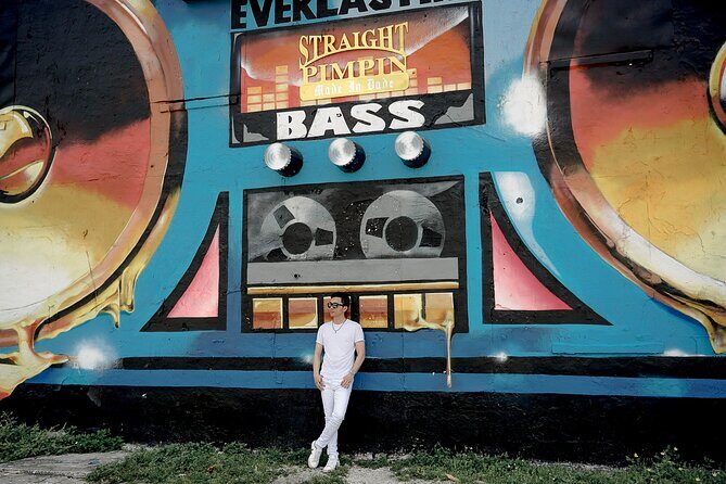 Miami Photographer Urban and street Photoshoot - Discovering Wynwood: Miami’s Artistic Heart