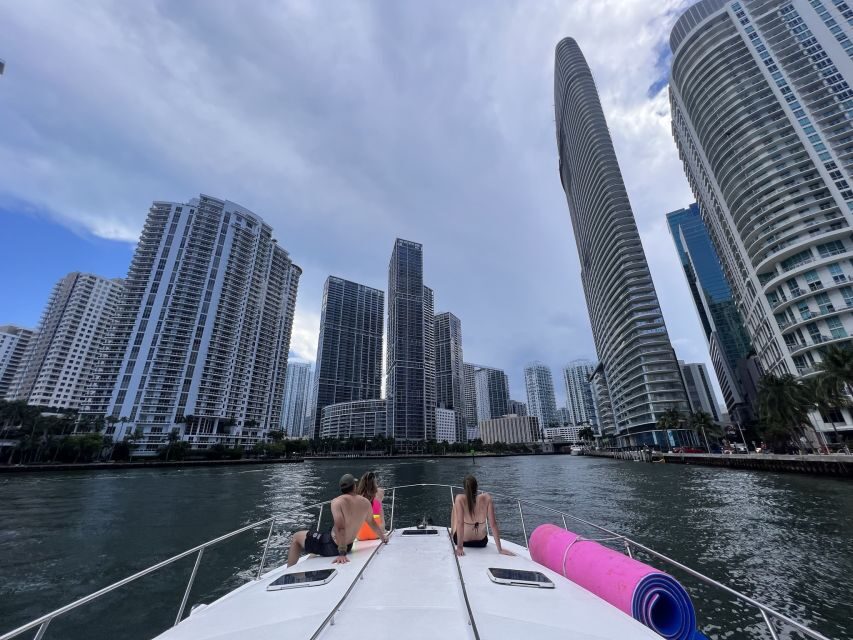 Miami: Private 52ft Luxury Yacht Rental with Captain - A Deep Dive into the Miami Yacht Experience