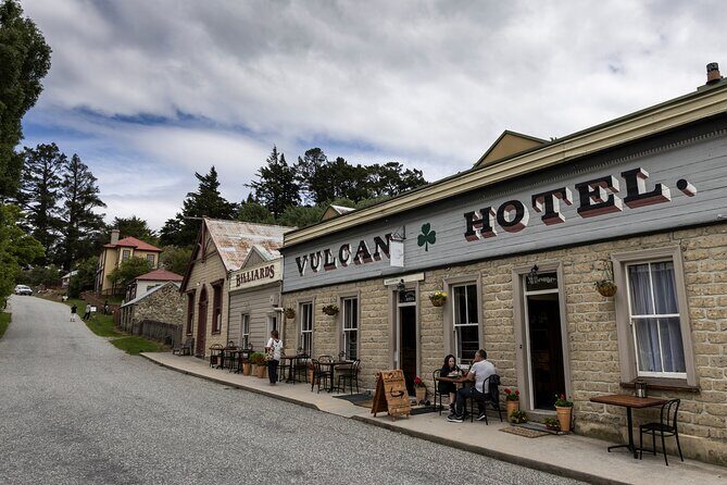 Middlemarch to Queenstown Small-Group Tour: Scenic Journey - First Stop: The Ghost Town of St. Bathans