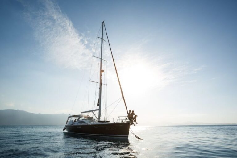 MILADY Whitsundays 2-Night Private Yacht Sailing Cruise - Authenticity and Value