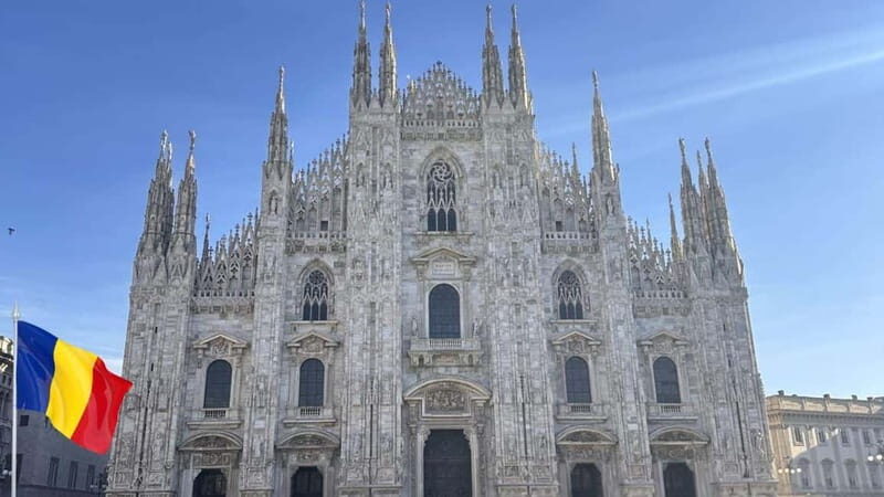 Milan: Duomo Fast-Track & Rooftop Access  Tour in Romanian - The Itinerary Breakdown