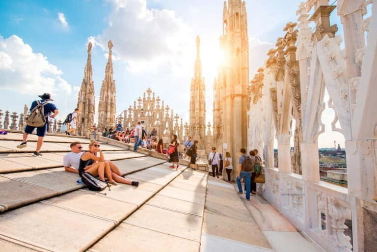Milan: Fast Track Cathedral and Duomo Rooftop Guided Tour - Discovering Milan’s Iconic Cathedral