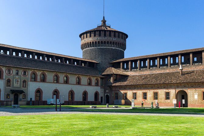 Milan Highlights Self guided scavenger hunt and Walking Tour - Practical Details