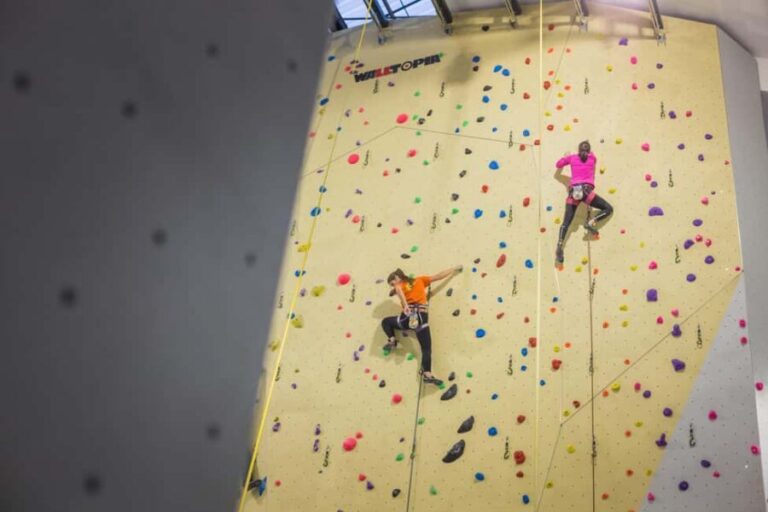Milan: Indoor Climbing Adventure with Instructor Support - A Closer Look at the Milan Indoor Climbing Experience