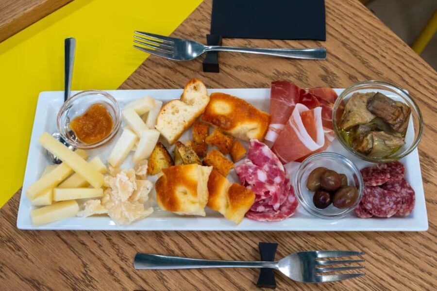 Milan: Wine Tasting Experience with Platter at Winelovers - The Sum Up