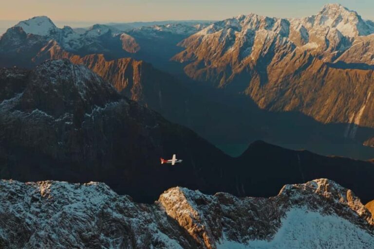 Milford Sound One-Way Flight - An In-Depth Look at the Milford Sound One-Way Flight
