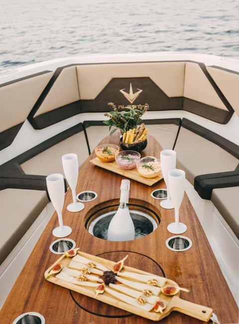 Milos: Private Yacht TourKleftiko Sarakiniko Poliegos - Detailed Itinerary Breakdown