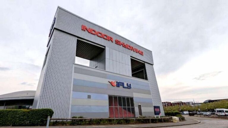 Milton Keynes: iFLY Indoor Skydiving - An In-Depth Look at the iFLY Indoor Skydiving Experience