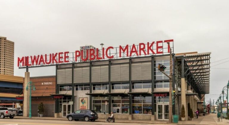 Milwaukee Marvels: A 2-Hour Private Tour - The Value of a Private Guided Tour