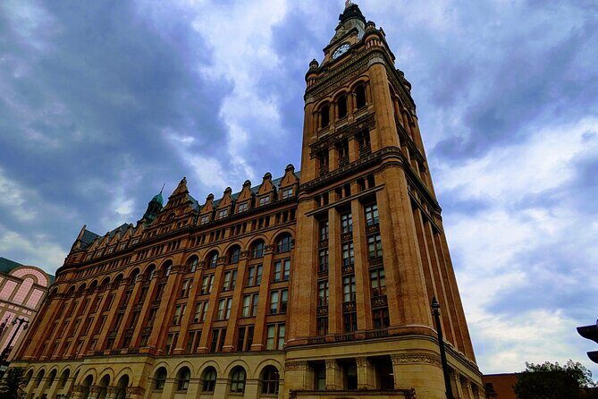 Milwaukee Scavenger Hunt Walking Tour and Game - Who Will Love This Tour?