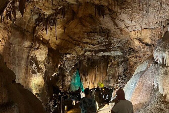 Mira de Aire Caves, Nazaré and Óbidos - All Included Private Tour - Coastal Marvels at Nazaré