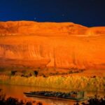Moab: Colorado River Dinner Cruise with Music and Light Show - The Dining Experience