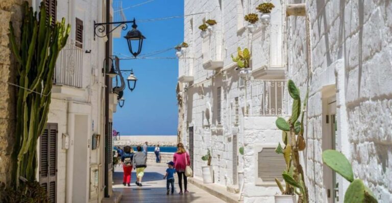 Monopoli: Walking Street Food Tour - Who Should Consider This Tour?