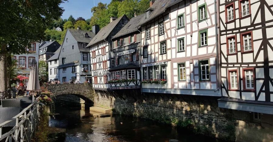 Monschau - Old Town Private Guided Tour - Why Choose This Tour?