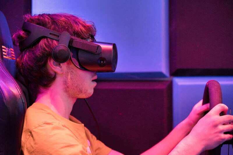 Mont Tremblant: Virtual Reality Car racing : 30 mins - Deep Dive into the Experience
