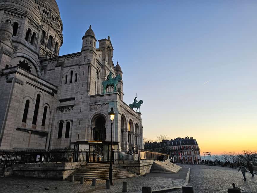 Montmartre Before the Crowds: Walk Tour & Breakfast - Who Is This Tour Best For?
