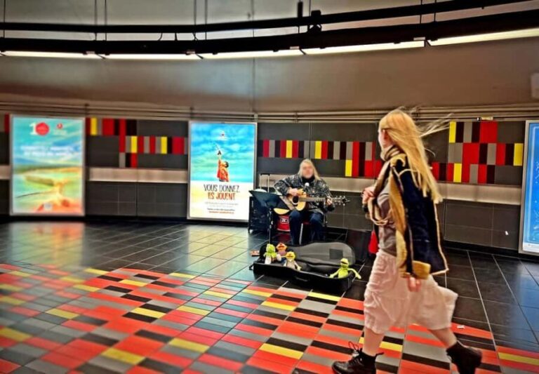 Montreal: Christmas Lights Private Walking Tour - FAQ