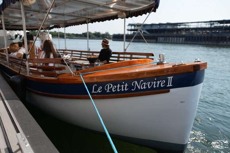 Montreal: Electric Boat Cruise with Onboard Drinks - FAQ