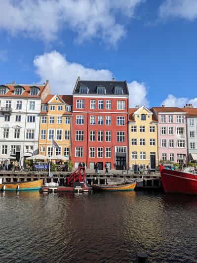 Mop in the heart of Copenhagen - private guided tour in French - Final Thoughts: Is This Tour Right for You?