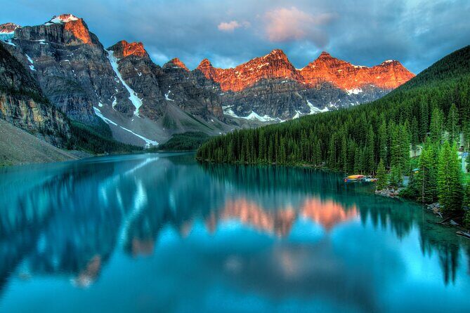 Moraine Lake & Lake Louise Sunrise | Award-Winning Premium Tour - What Makes This Tour Stand Out?