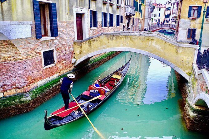 Morning Magic: Venice City Walk and Gondola Tour - Who Should Consider This Tour?