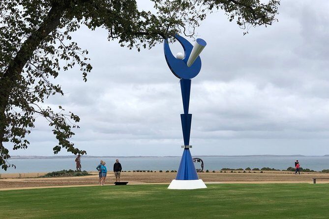 Mornington Peninsula Luxury Lunch, Wine Tasting & Pt Leo Art Walk - Stop 2: Montalto Winery and Sculpture Garden