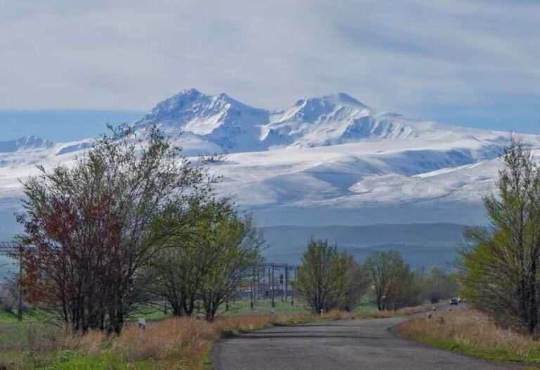 Mount Aragats-Saghmosavank Monastery-Alphabet Park - An In-Depth Look at the Tour Experience