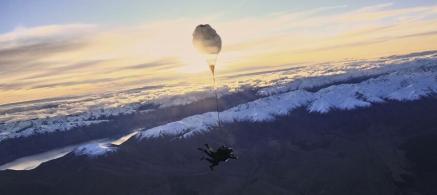 Mount Cook: Tandem Skydive Experience - Practical Details & Considerations
