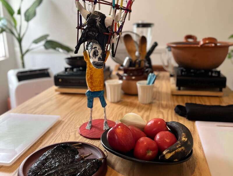 Muchos moles: Multi-variety mole cooking class and feast - A Deep Dive Into the Experience